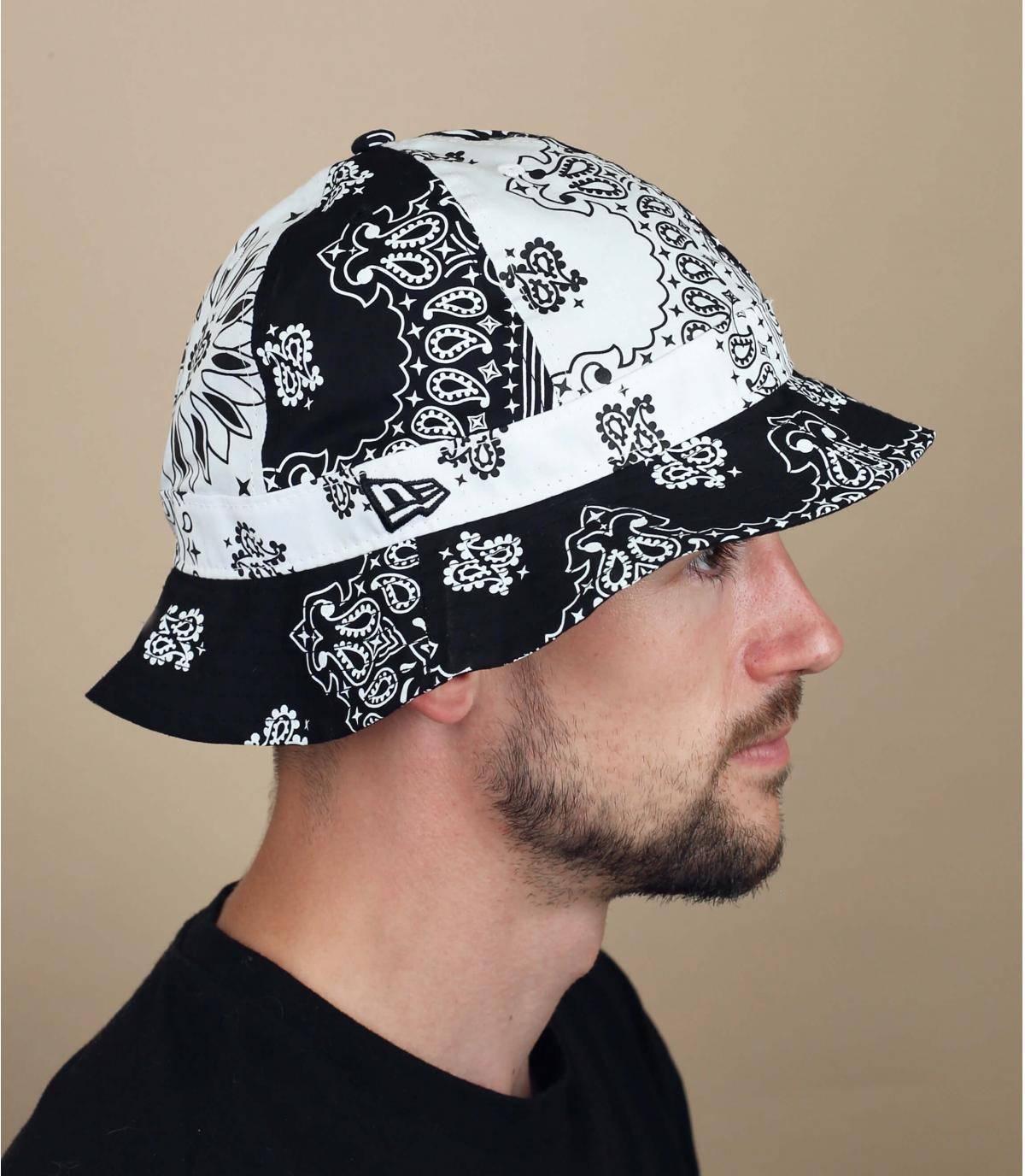 black bandana bucket hat - Explorer Bucket Paisley black New Era