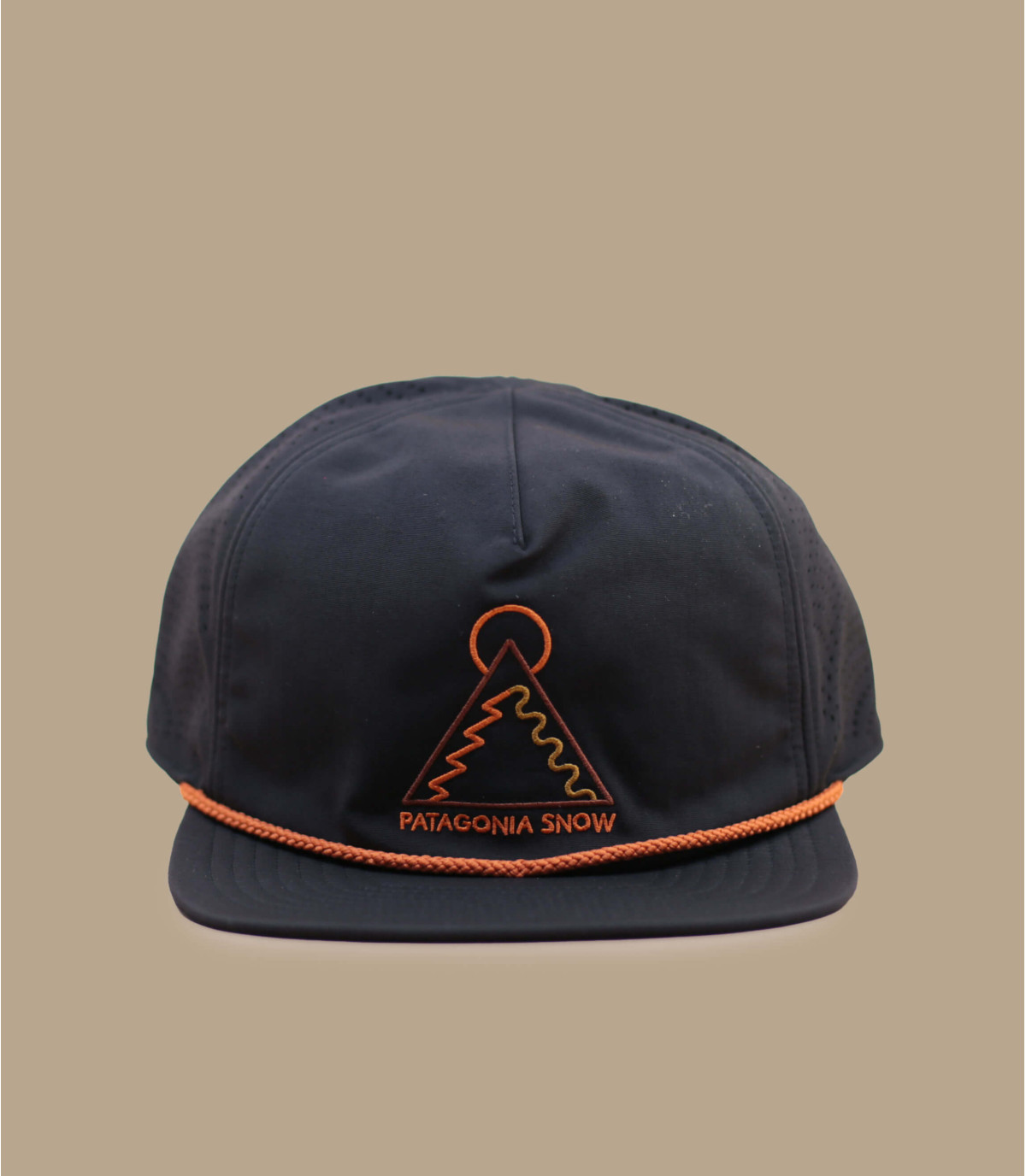Snowfarer cap down tracks Black