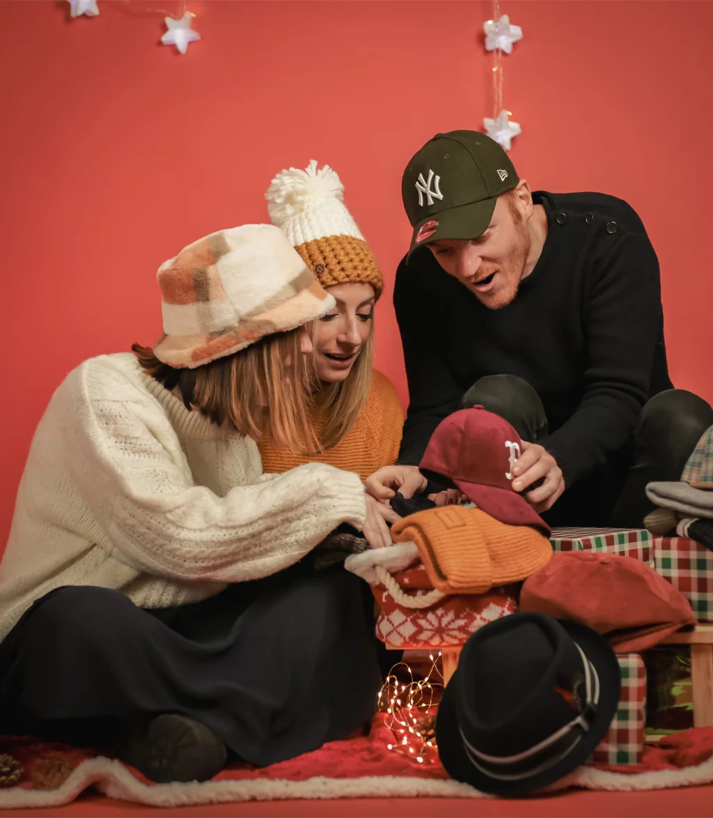 LET THE XMAS SEASON BEGIN!  Christmas is fast approaching and it's time to treat yourself!